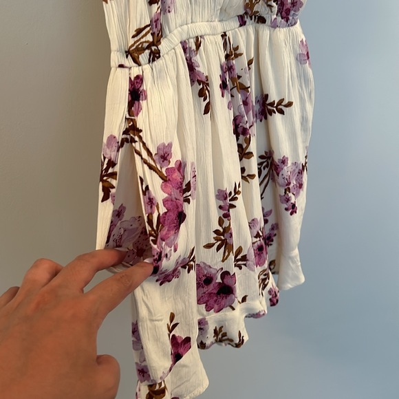 American Eagle Outfitters - Picture 4 of 5